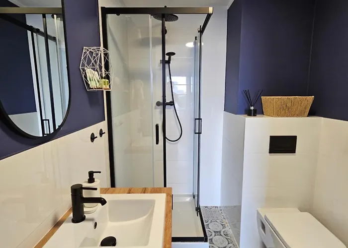 شقة Braniborska Cozy Corner - View Rooftop *