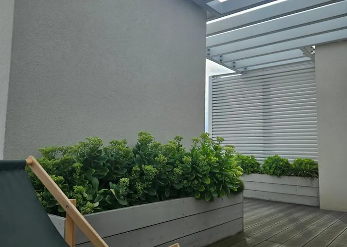 Braniborska Cozy Corner - View Rooftop شقة فروتسواف